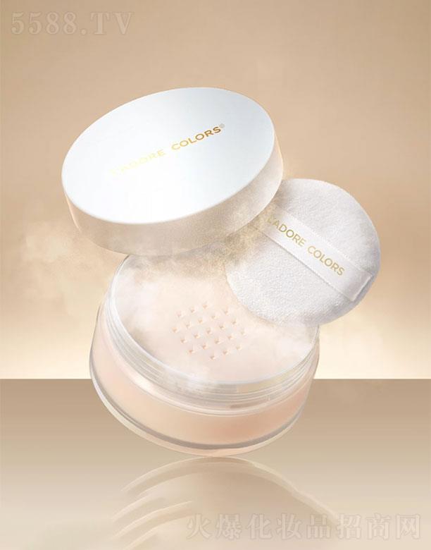 ��ɫ�z�q����ɢ��