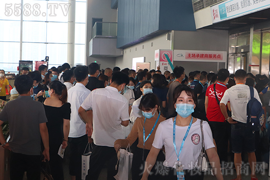 第55屆廣州美博會(huì)盛大開(kāi)幕,精彩紛呈,驚艷四方 第55屆廣州美博會(huì)盛大開(kāi)幕,精彩紛呈,驚艷四方