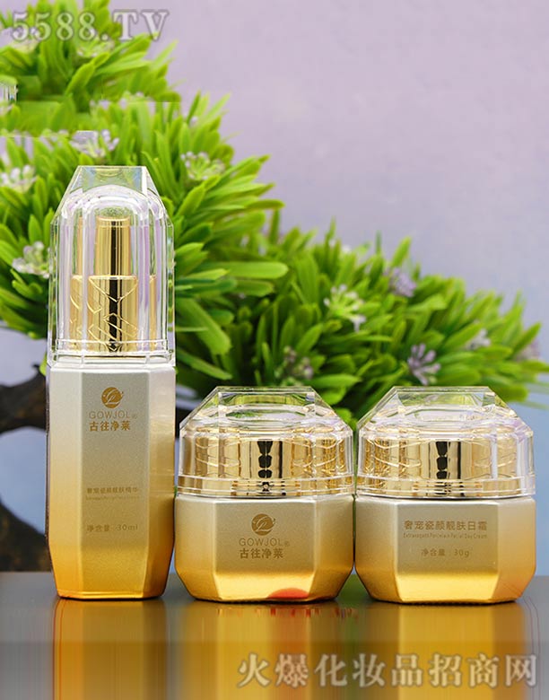 古往凈萊奢寵瓷顏靚膚三件套 古往凈萊奢寵瓷顏靚膚三件套