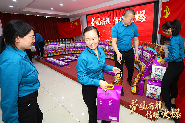 �ڄ��жY����ů�𱬣��𱬾W(w��ng)��T��������һ�ڄӹ�(ji��)����